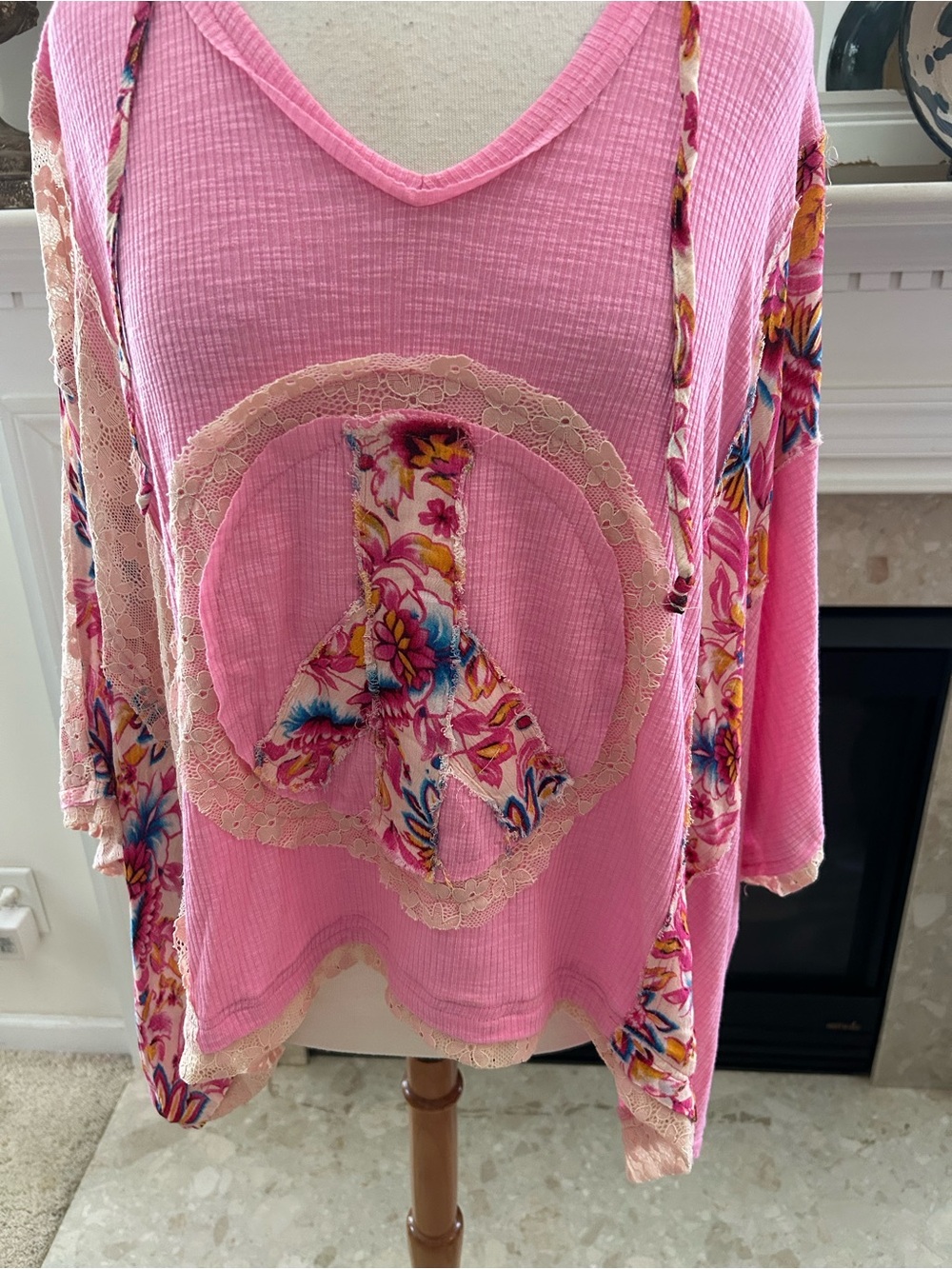 POL Pink Ribbed Hooded Bohemian Top with Cream Lace Inset - Picture 2 of 9